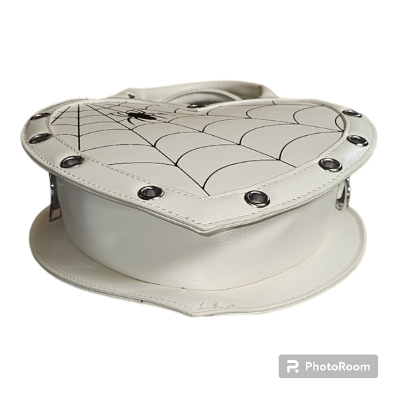 Y2K PRINCESS GRUNGE GOTH CROSSBODY BAG - NEW! - Picture 11 of 15